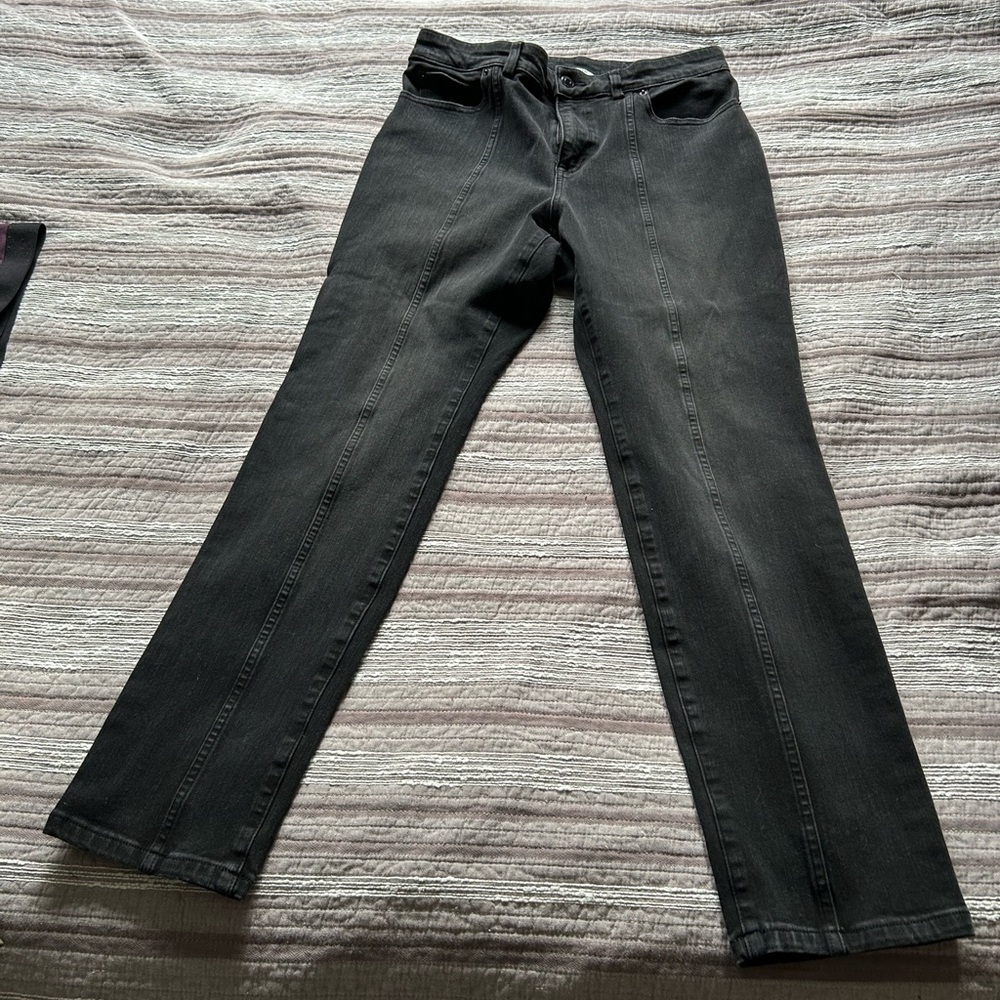 Duluth Trading Co. Women's Straight-Leg Jeans in Black